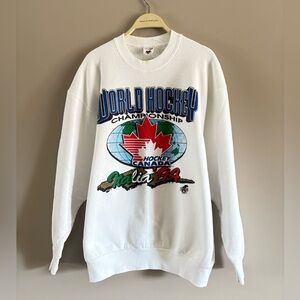 1994 Fruit of the Loom White Sweatshirt